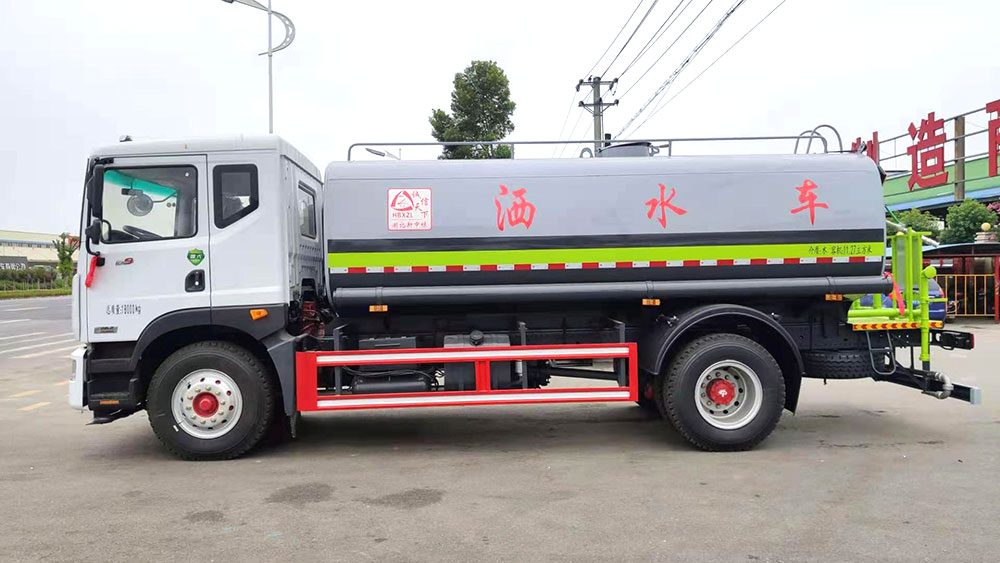 東風多利卡D9加長版