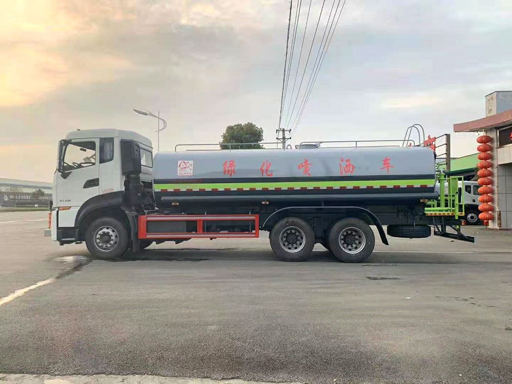 【18-22立方】東風天龍灑水車