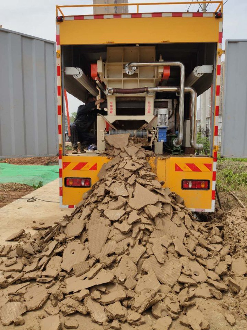 東風天錦吸污凈化車