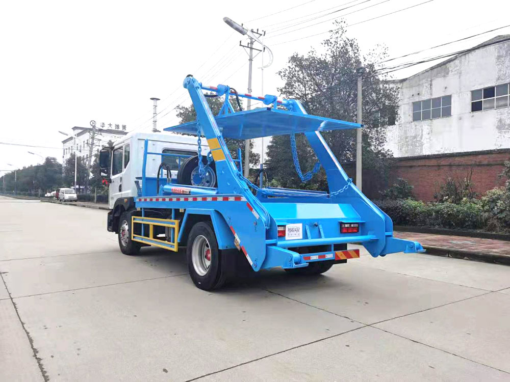 多利卡D9擺臂式垃圾車