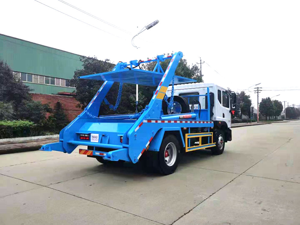 多利卡D9擺臂式垃圾車