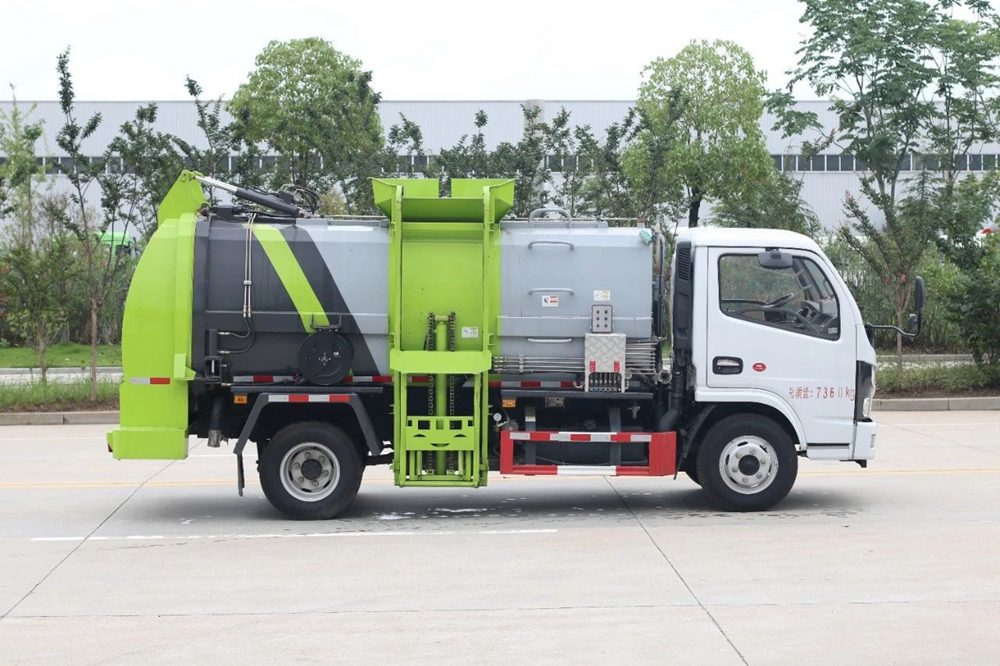 【4.5立方】東風多利卡D6餐廚垃圾車